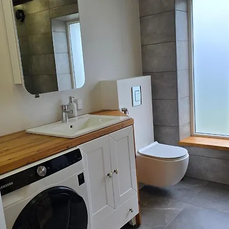 Ferienhaus Eraldi Maja, Hoov, Rand Laehedal *